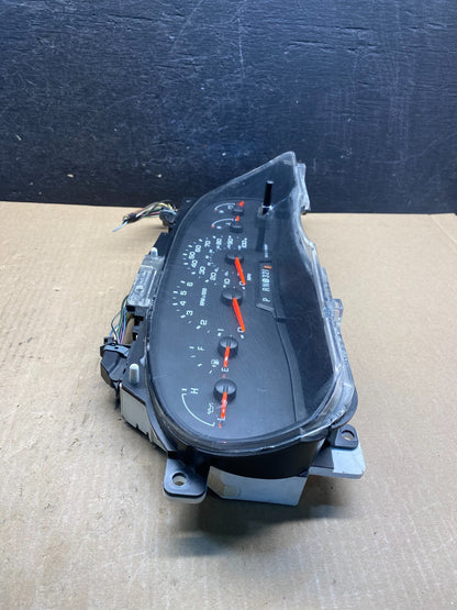 2006 Ford E350 Gauge Speedometer Cluster AG1854 DG1