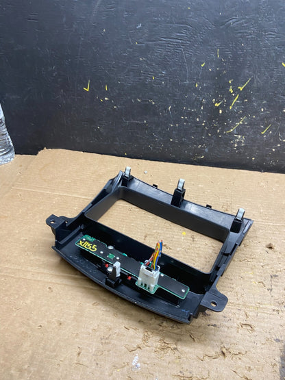 2007 to 2010 Mitsubishi Outlander Center Dash Bezel Radio Navi Trim OEM X1155 DG4