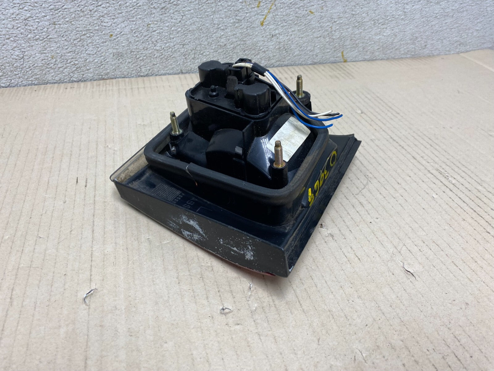 1994 to 1998 Saab 900 & Turbo Left Driver Side Tail Light Inner O3965 DG9
