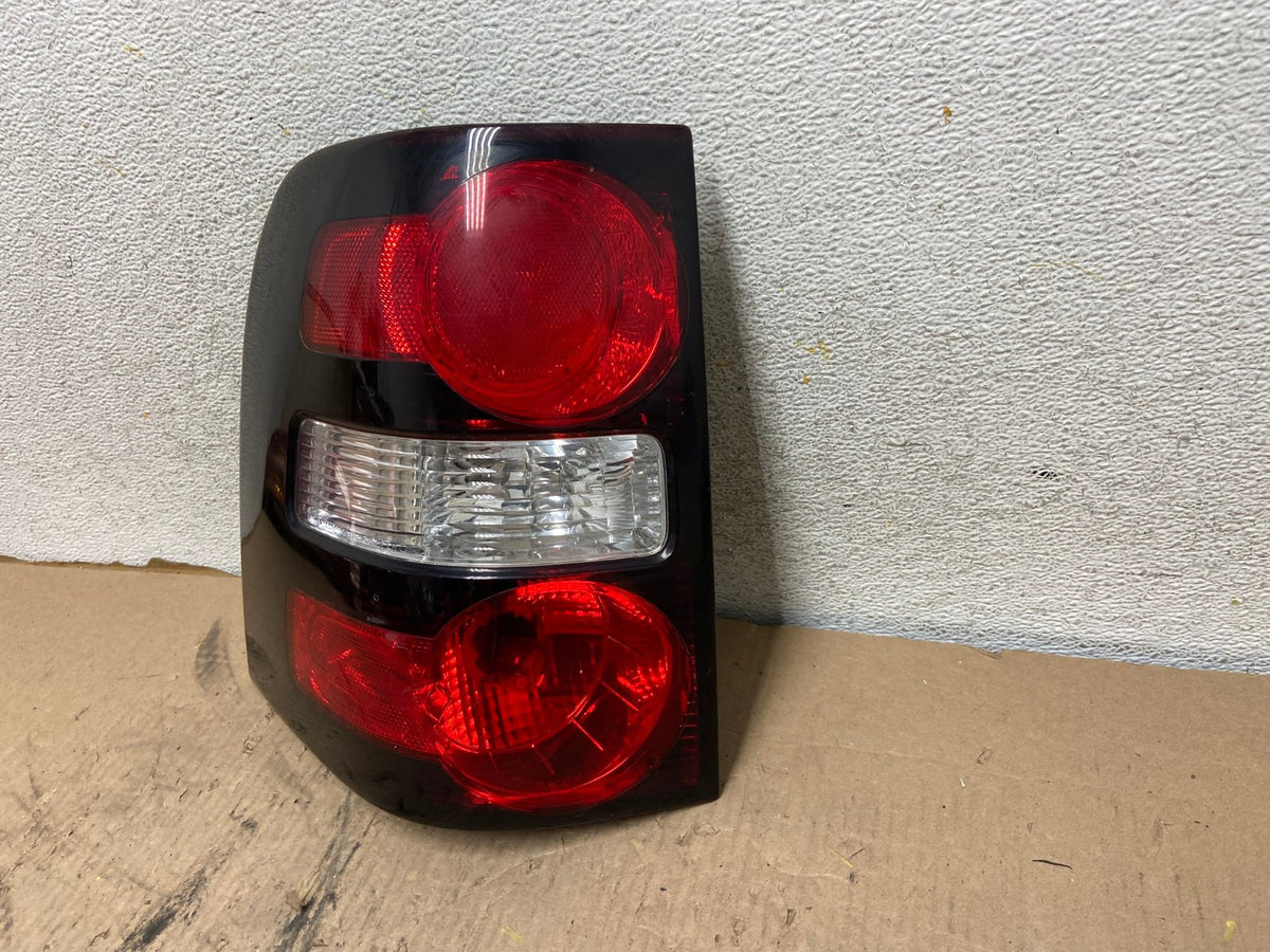 2006 to 2010 Ford Explorer Left Driver Lh Side Tail light AH2136 LK2