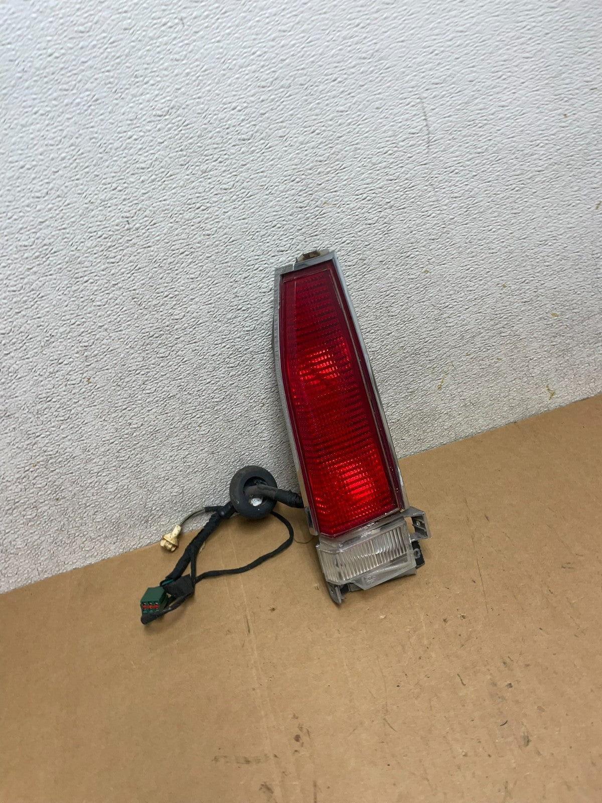1988 to 1991 Chrysler New Yorker Left Driver LH  Tail Light Oem Q6584 DG2