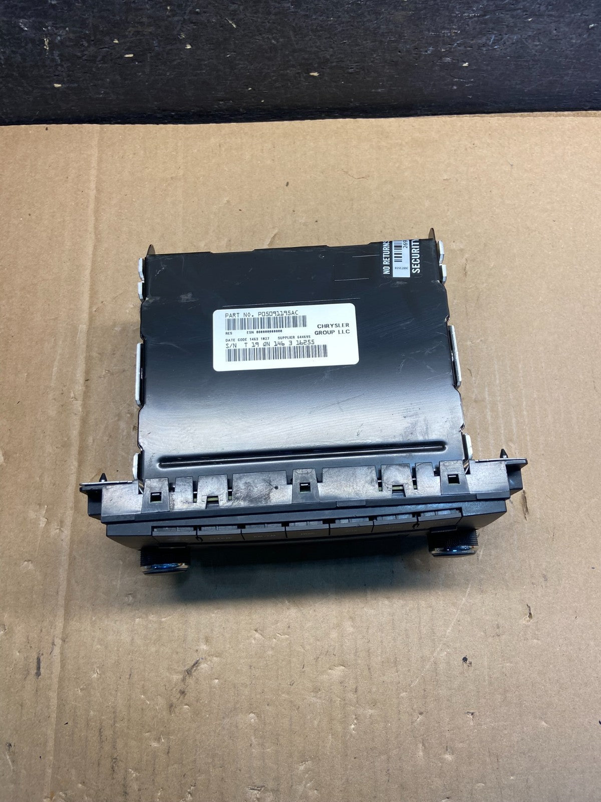 2007-2012 Chrysler Dodge Jeep Ram Radio CD MP3 AUX Receiver AF9464 DG3