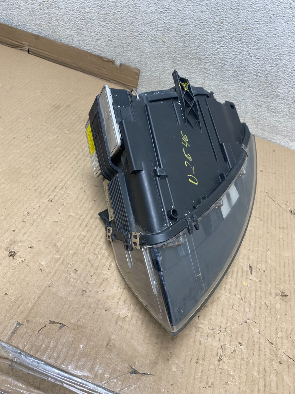 Xenon 2003 to 2006 Audi A4 Convertible Right Passenger RH Headlight U2646 DW12