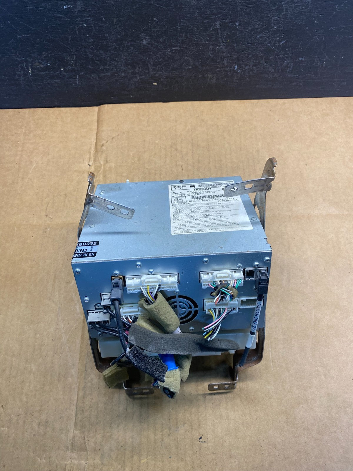 2013 2016 Nissan Pathfinder Radio AM/FM Receiver AD3583 DG4
