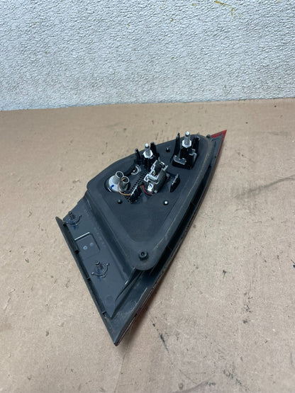 2015 to 2017 Chrysler 200 Sedan Left Driver Side Inner Tail Light Q4330 DW7
