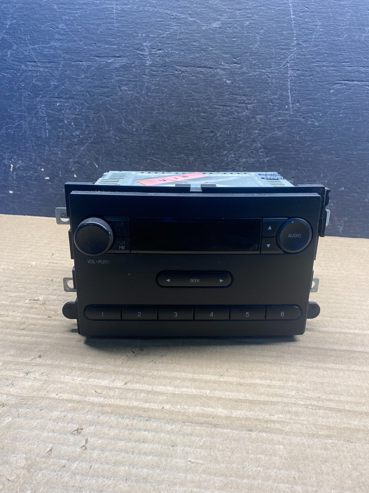 2012-2013 Ford E150 E250 E350 AM FM Radio Stereo Receiver AF3895 DW0
