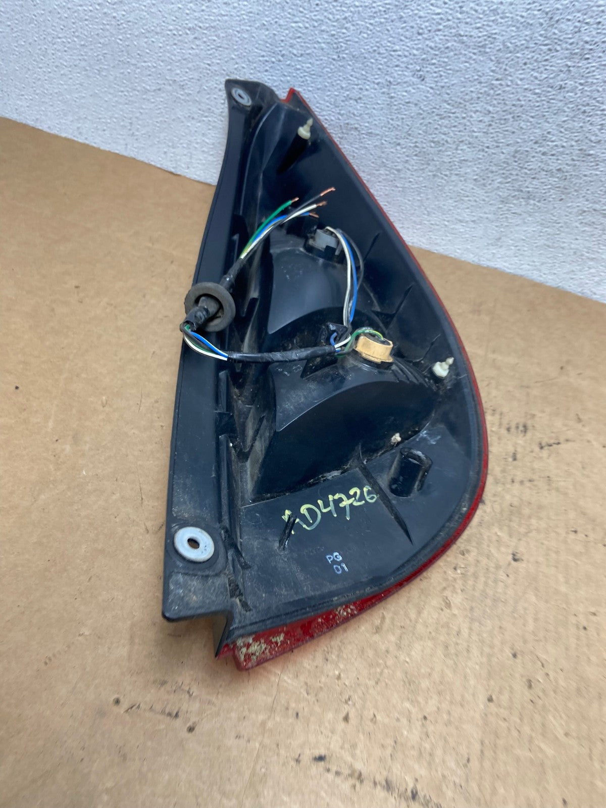 2002 to 2004 Suzuki Aerio Wagon Left Driver LH Tail Light AD4726 LK6