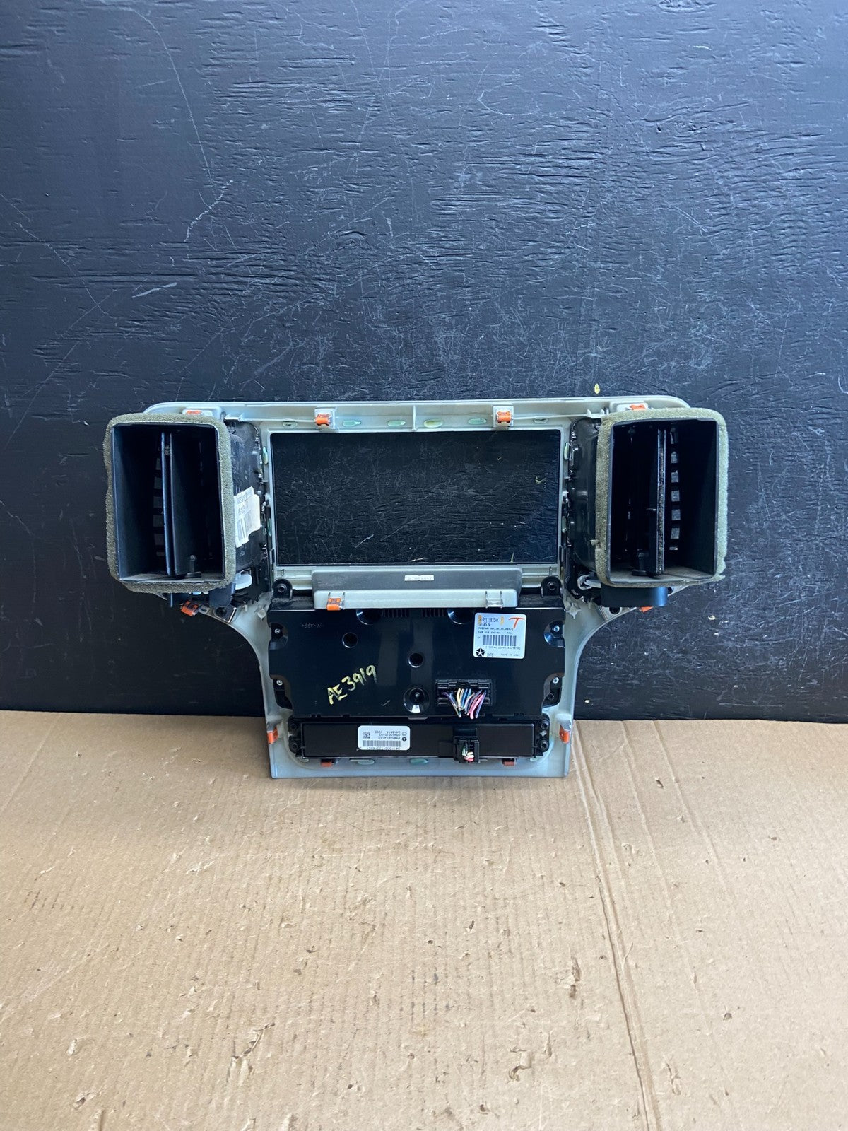 2011-2013 Jeep Grand Cherokee Center Radio Climate Control Bezel Vent AE3919 DG4