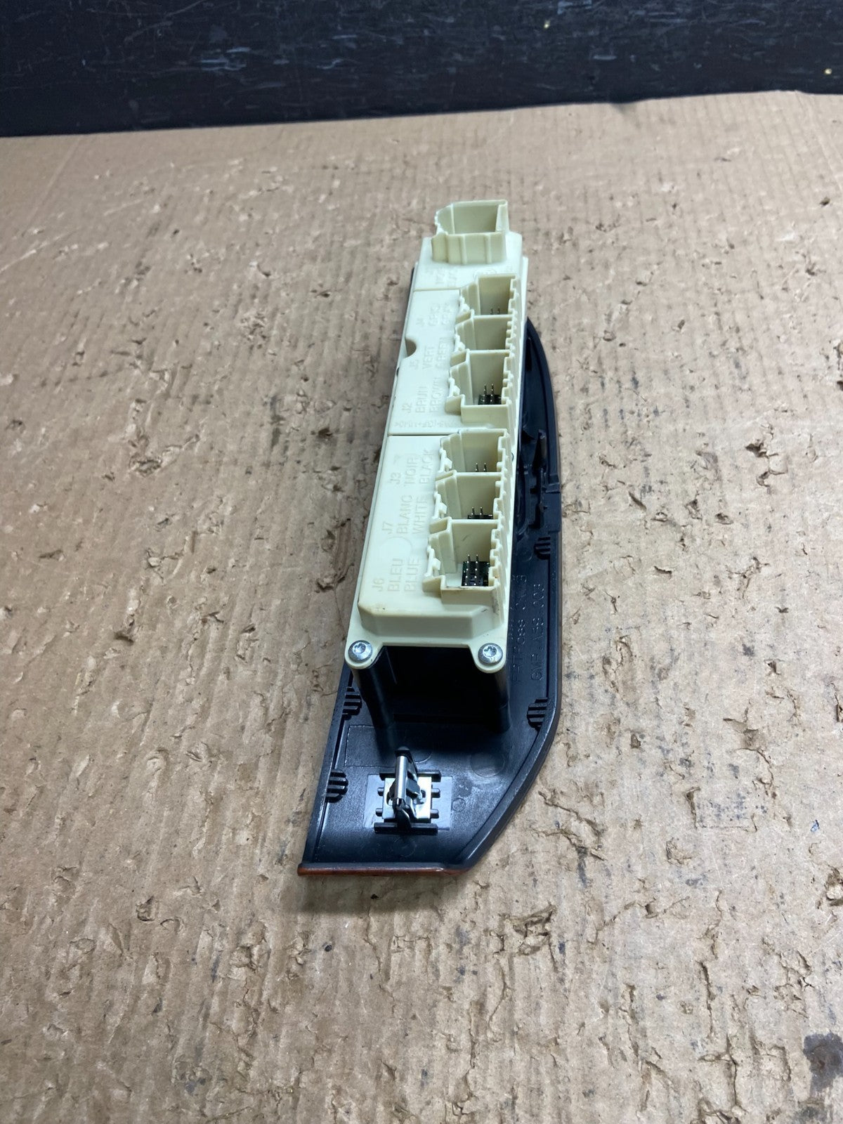 2007-2014 Tahoe Yukon Suburban Escalade Passenger Window Switch Control AF1655 D3