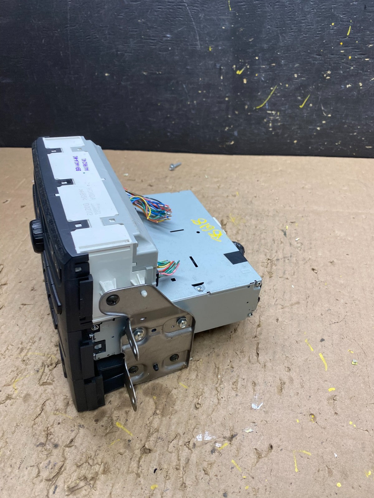 2003 - 2005 Honda Pilot Am Fm Cd Player Radio Receiver OEM  t8618 DG6