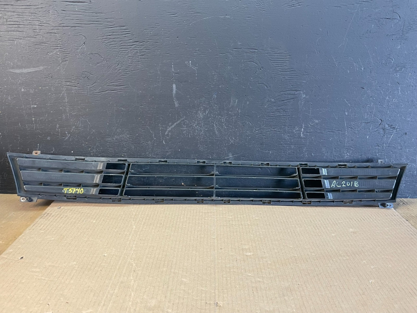 2007 2008 2009 Hyundai Elantra Front Lower Grille Grill AC2018 DG4