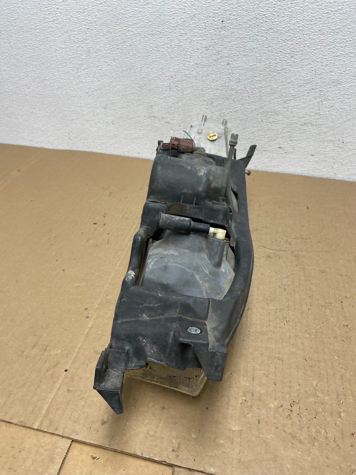 1992 1993 1994 Toyota Camry Left Driver LH Halogen Headlight AC5758 DW8