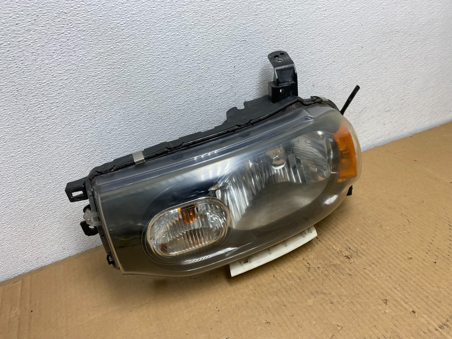 2009-2011 Nissan Cube Left Driver LH Side Headlight Halogen AD0821 DW2