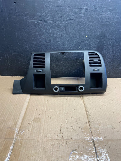 2007 to 2014 Silverado Sierra Center Console Radio Bezel Air Vents AH5653 DG0