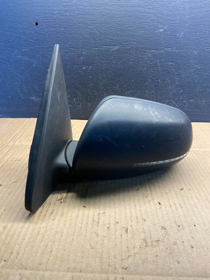 2011 to 2013 Kia Forte Left Side View Door Mirror w/turn Signal AD2966 DW0