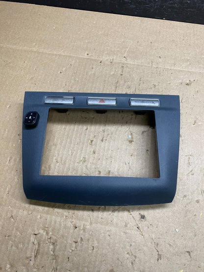 2010 to 2012 Ford Transit Connect Dash Radio Bezel ac6596 DG0