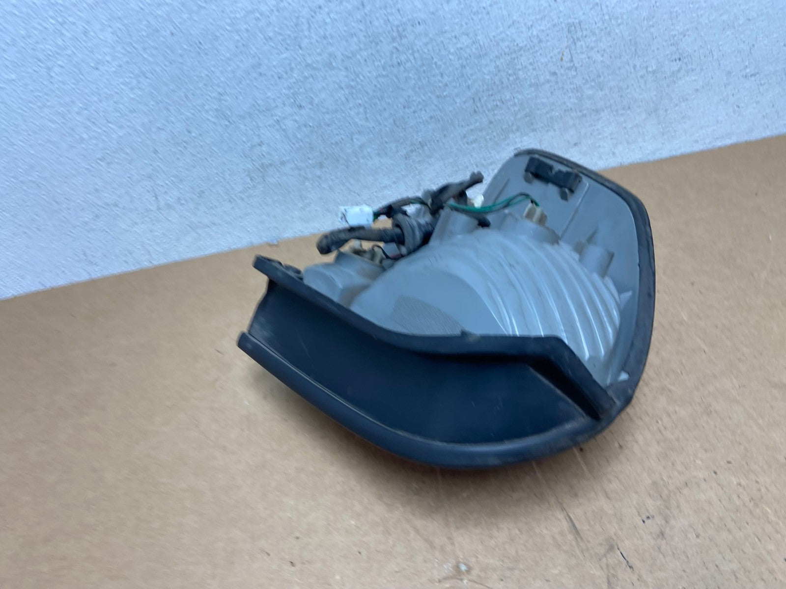 2005 to 2006 Hyundai Santa Fe Right Passenger Rh Side Tail Light AD6085 LK4