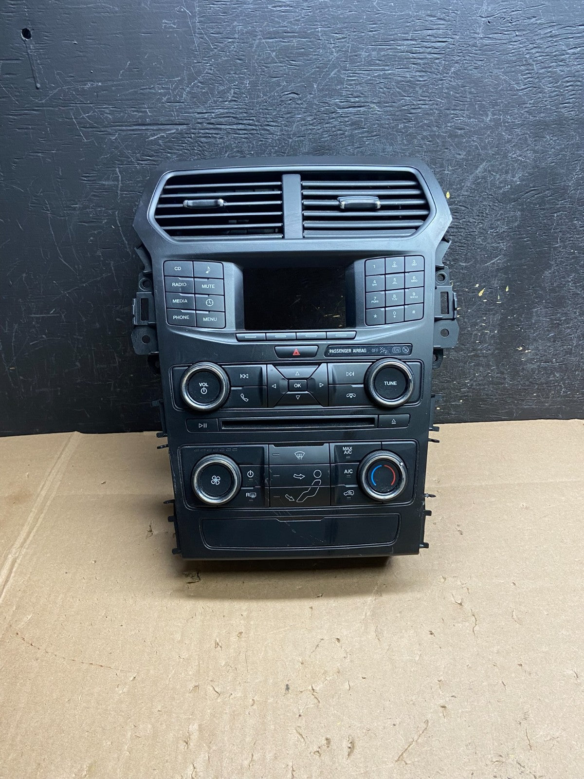 2016-2018 Ford Explorer Radio Heater Climate A/C Control Bezel Trim AI6388 DG0