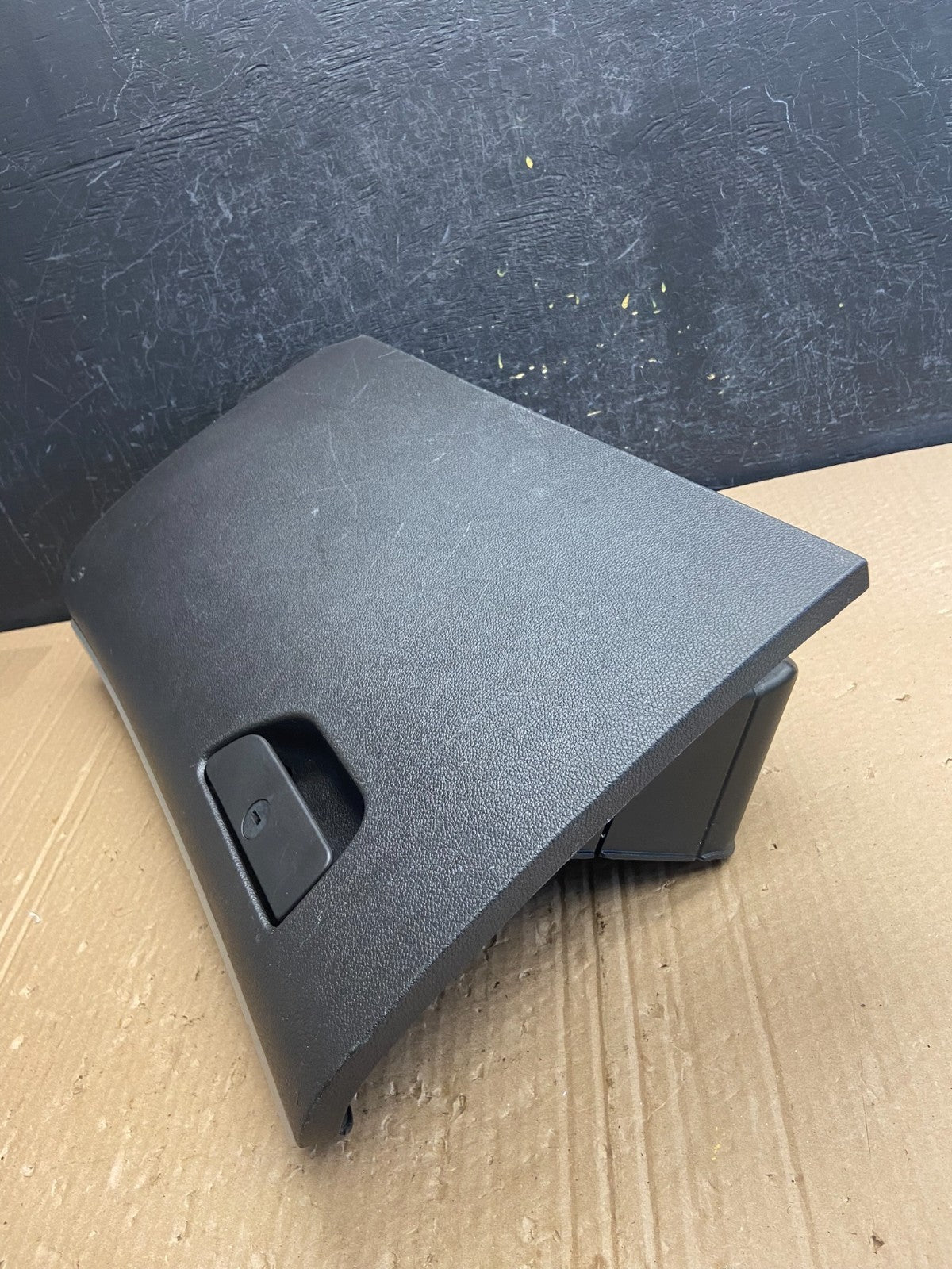 2011 to 2019 Ford Explorer Front Right Passenger Storage Glove Box AF6332 DG5