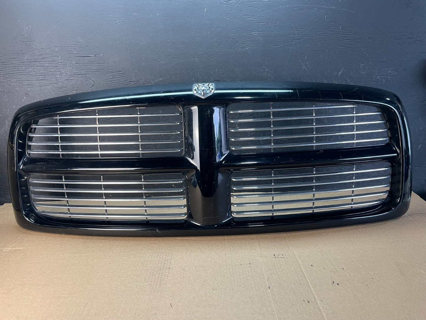 2002 2003 2004 2005 Dodge Ram 1500  Upper Front Grill Grille AF5187 DG0