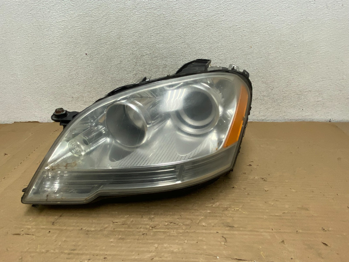 Halogen 2009-2011 Mercedes-Benz ML Class Left Driver LH Headlight AG8274 DW0
