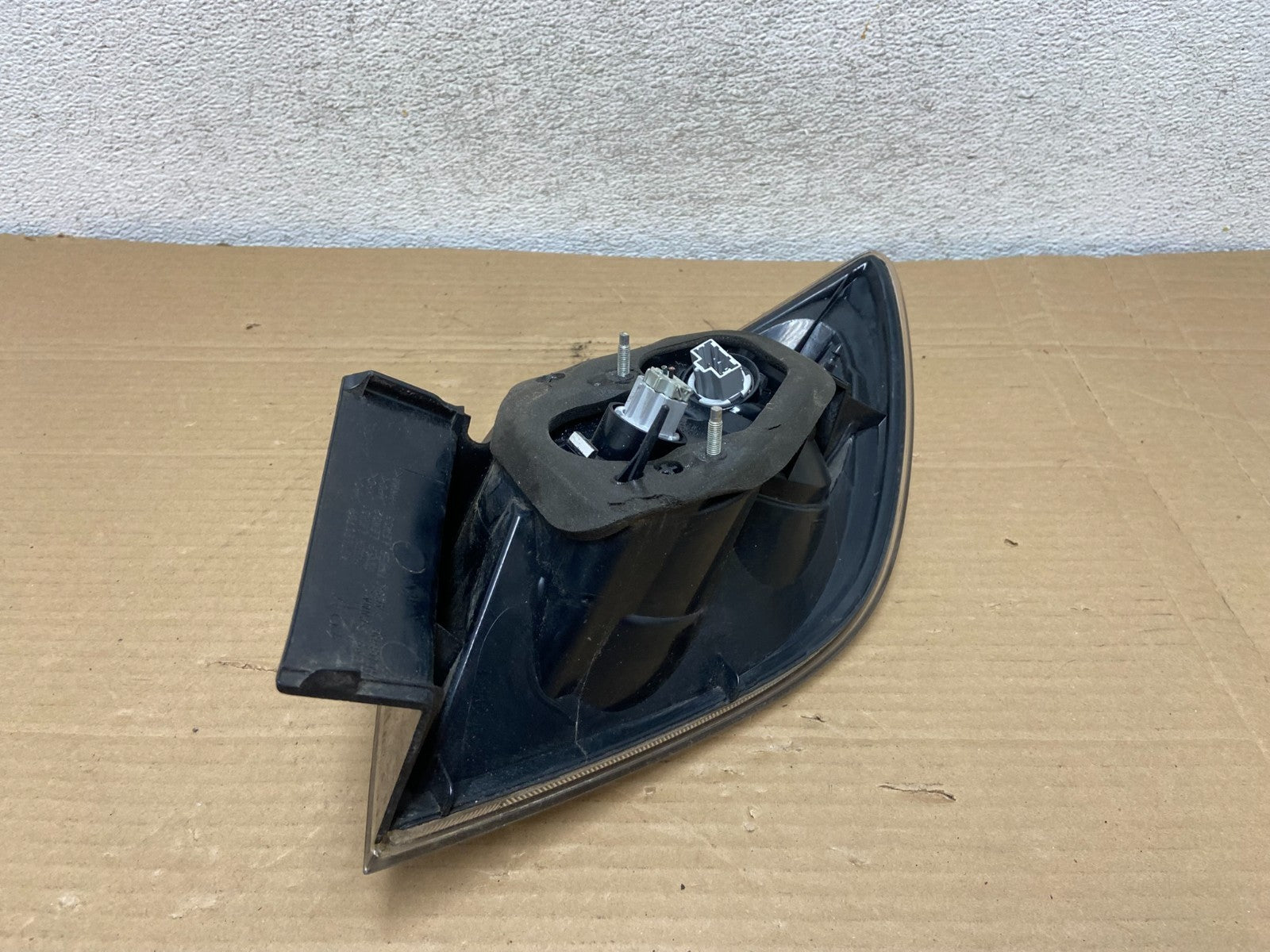 2004 2005 2006 Mazda 3 Hatchback Left Driver LH Side Tail Light AG8882 DW5