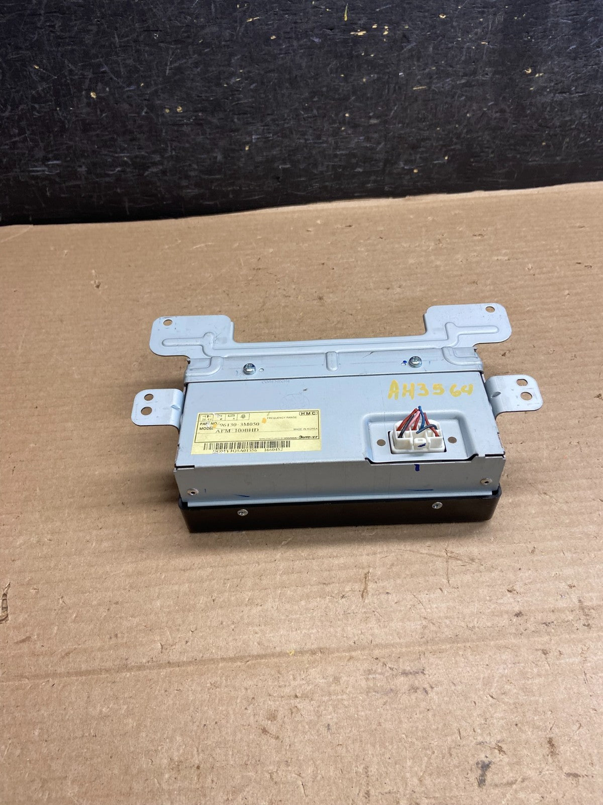 2011 to 2014 Hyundai Sonata Radio Information Display Screen AH3564 PS3