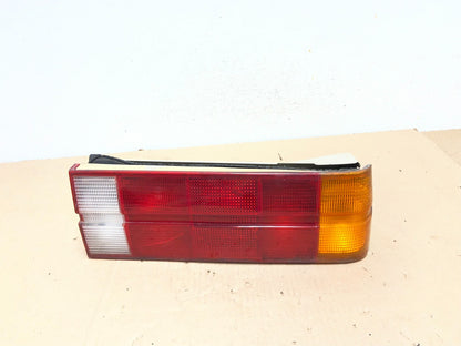 1986 to 1988 Bmw E30 Right Passenger Rh Side Tail Light ag6731 DG0