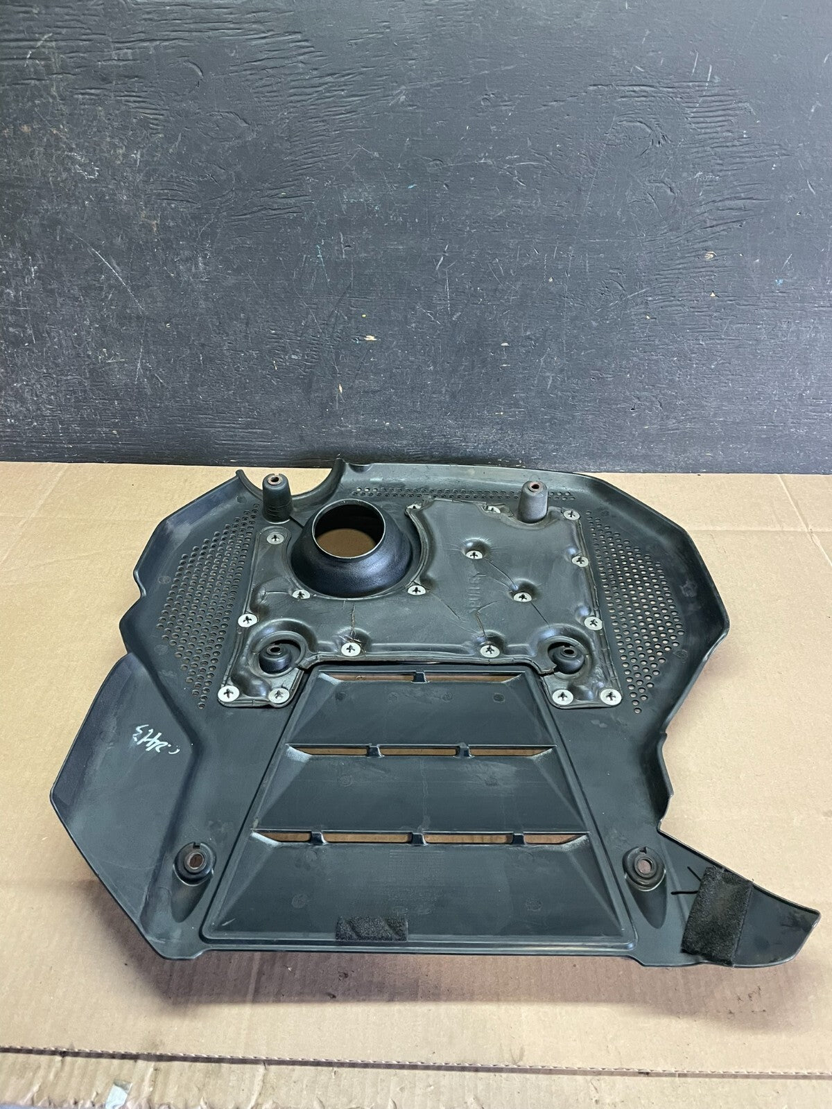 2006 to 2010 Hyundai Azera Sonata V6 3.3L Engine Motor Shield Cover OEM J6851 DG4