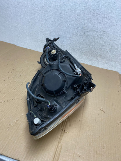 2006 to 2010 Toyota Sienna Left Driver Lh Side Headlight Xenon AE9005 DW11