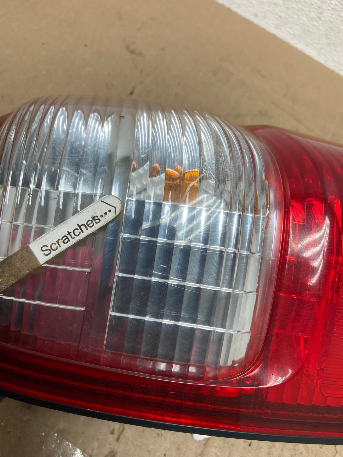 2001 to 2002 Toyota 4Runner Left Driver LH Side Tail Light AE6436 LK3