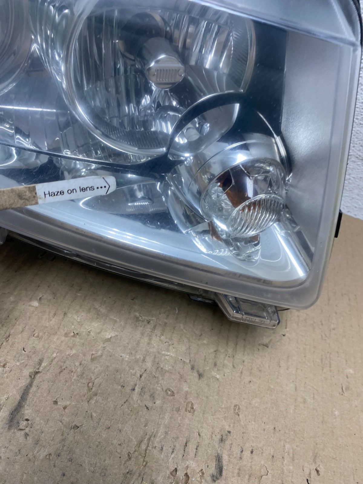 2011-2013 Jeep Grand Cherokee Right Passenger Xenon Headlight AE7063 DW4