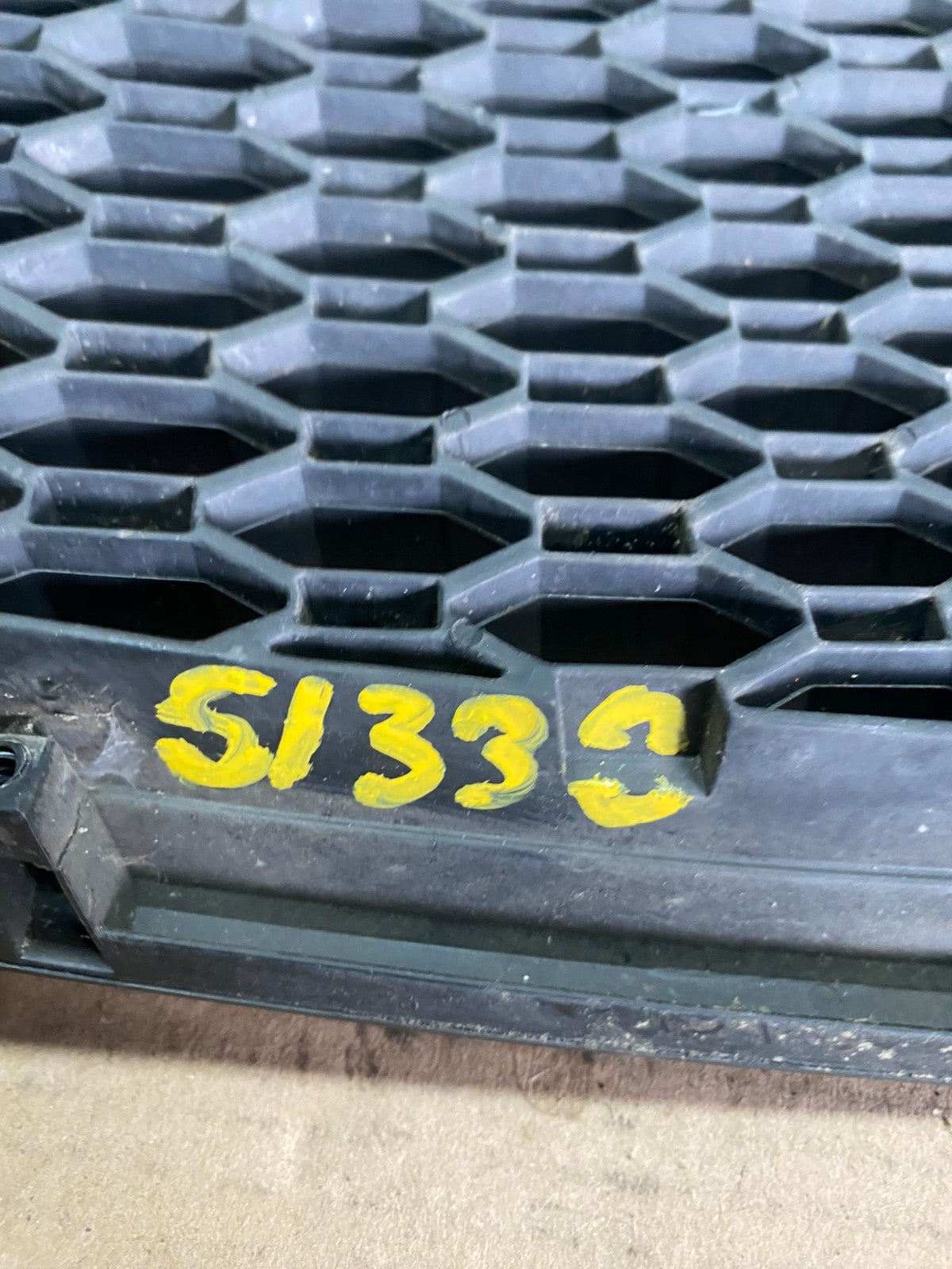 2010 to 2012 Kia Forte Koup Front Upper Grill Grille OEM S1330 DG12