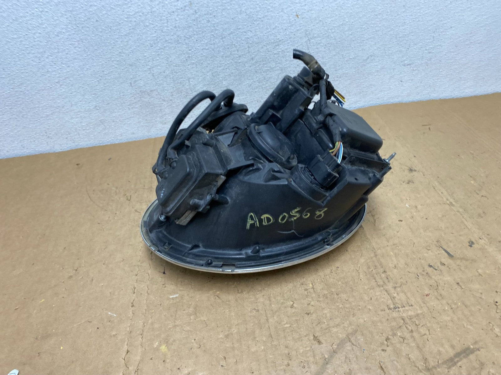 2005 to 2008 Mini Cooper Right Passenger Side Headlight Xenon HID AD0568 DG5