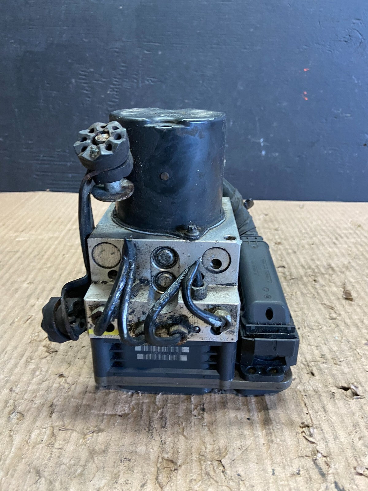 2008 to 2010 BMW 5-Series ABS Anti-Lock Brake Pump 3451 6784159-01 OEM D2954 DG13