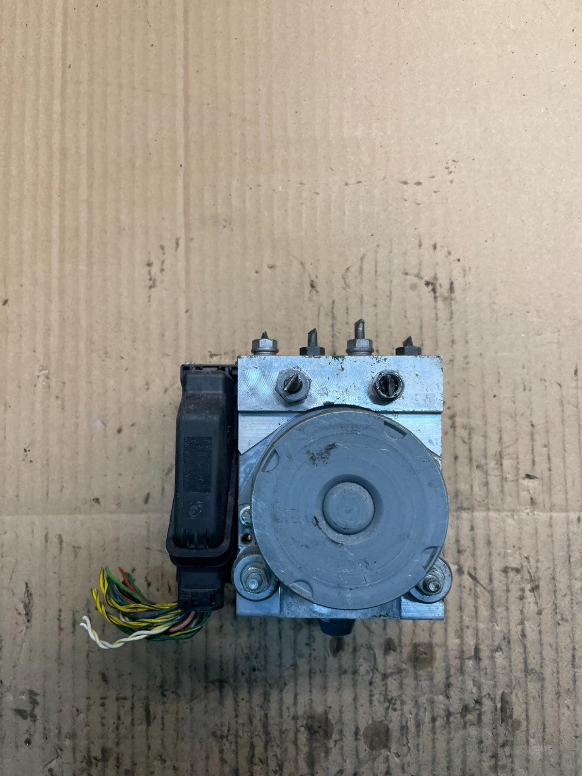 2007 - 2009 Land Rover Range Rover ABS Anti Lock Brake Pump Module X8600 DG5