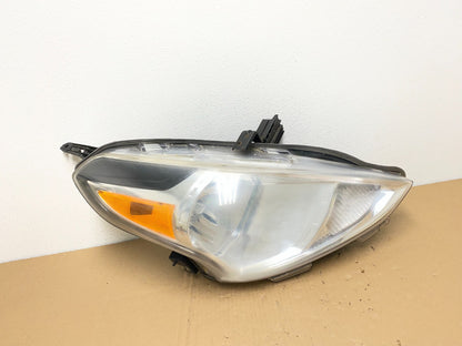 2015 to 2019 Nissan Versa Headlight Right Passenger RH Side Oem AB6842 DW0