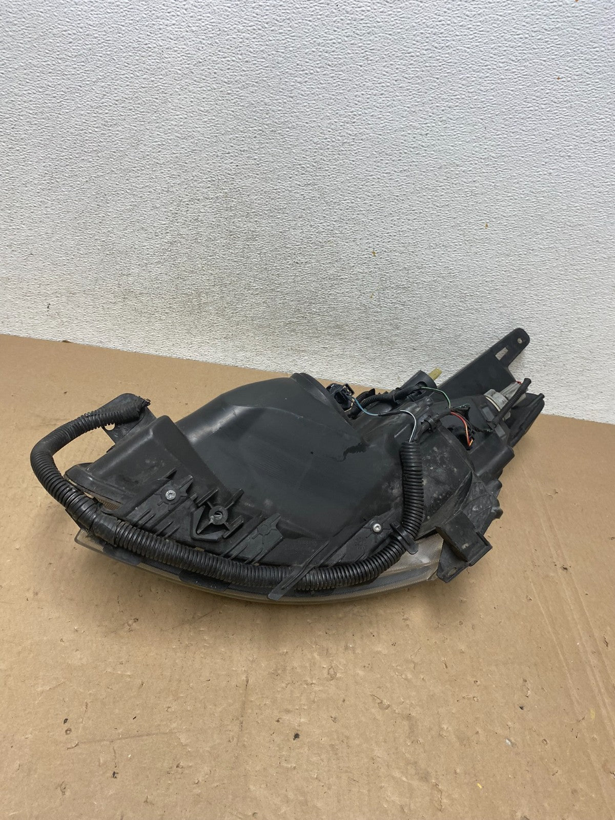 Sedan 2007 to 2009 Nissan Altima Right Passenger Halogen Headlight AG4766 DW6