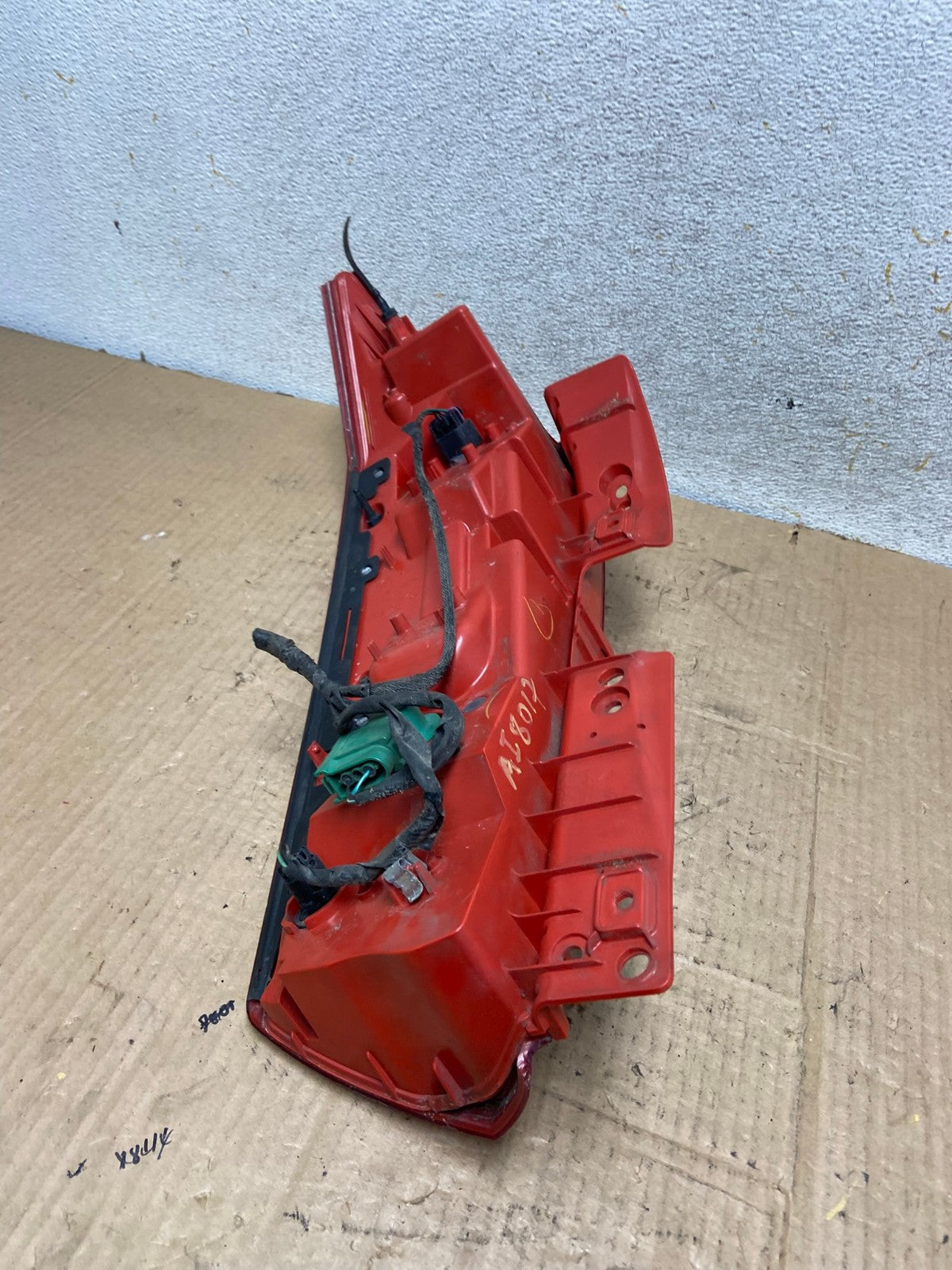 2010 to 2016 Cadillac Srx Right Passenger RH Side Tail Light AI8017 LK7