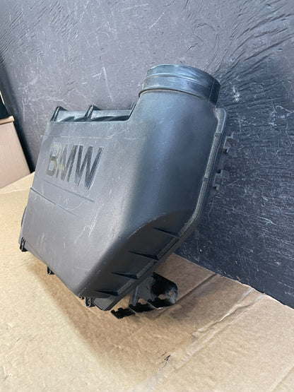 2008-2018 BMW X6 Engine Air Intake Cleaner Filter Box AF5334 DG1