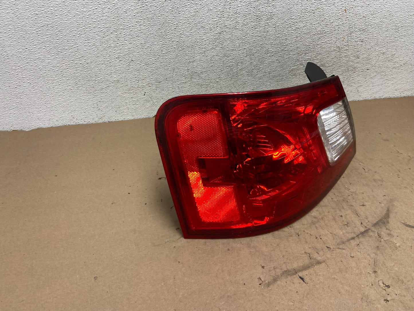 2009 2010 2011 2012 Mitsubishi Galant Left Driver LH Tail Light AG4217 LK2