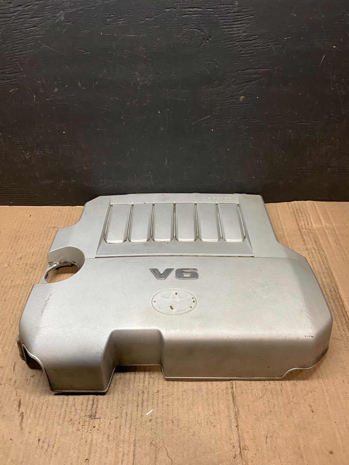 2008 to 2010 Toyota Highlander Camry V6 Top Engine Cover Lid F4218 DG10