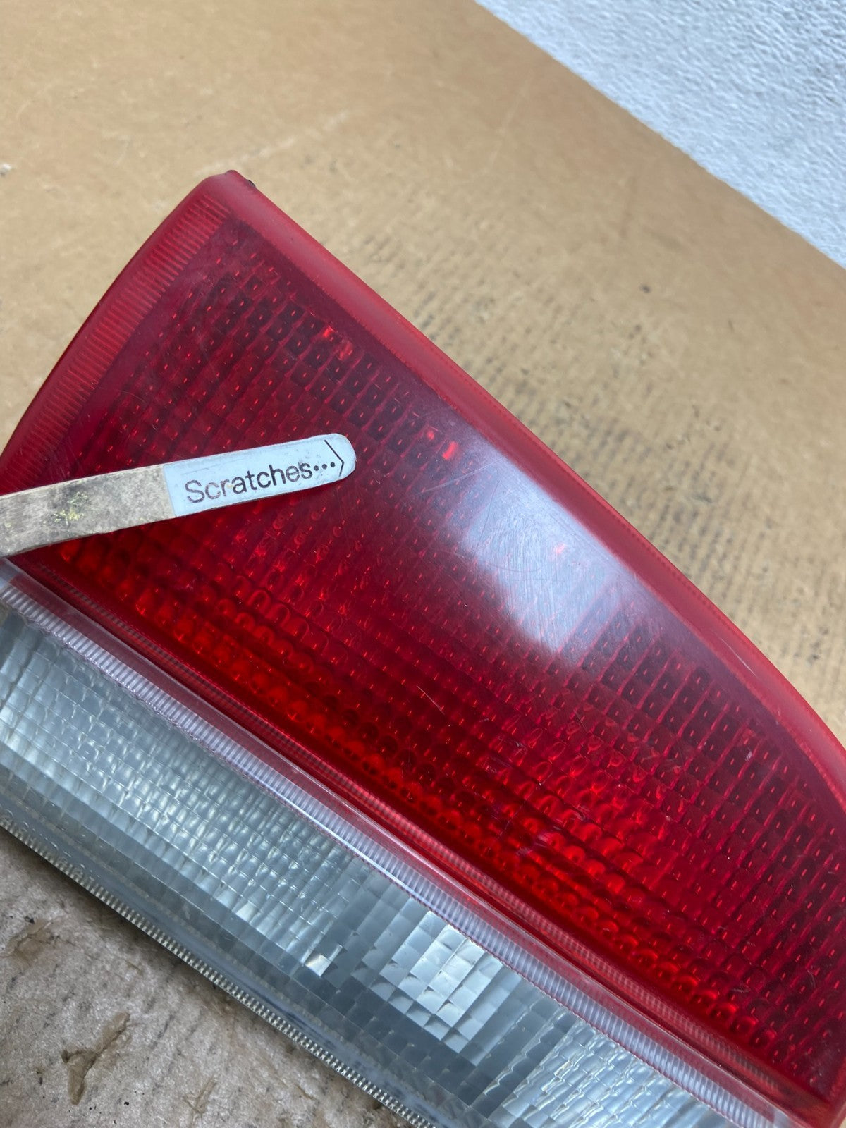 1992 to 1995 Pontiac Bonneville Left Driver Inner Tail Light AE0276 DG3