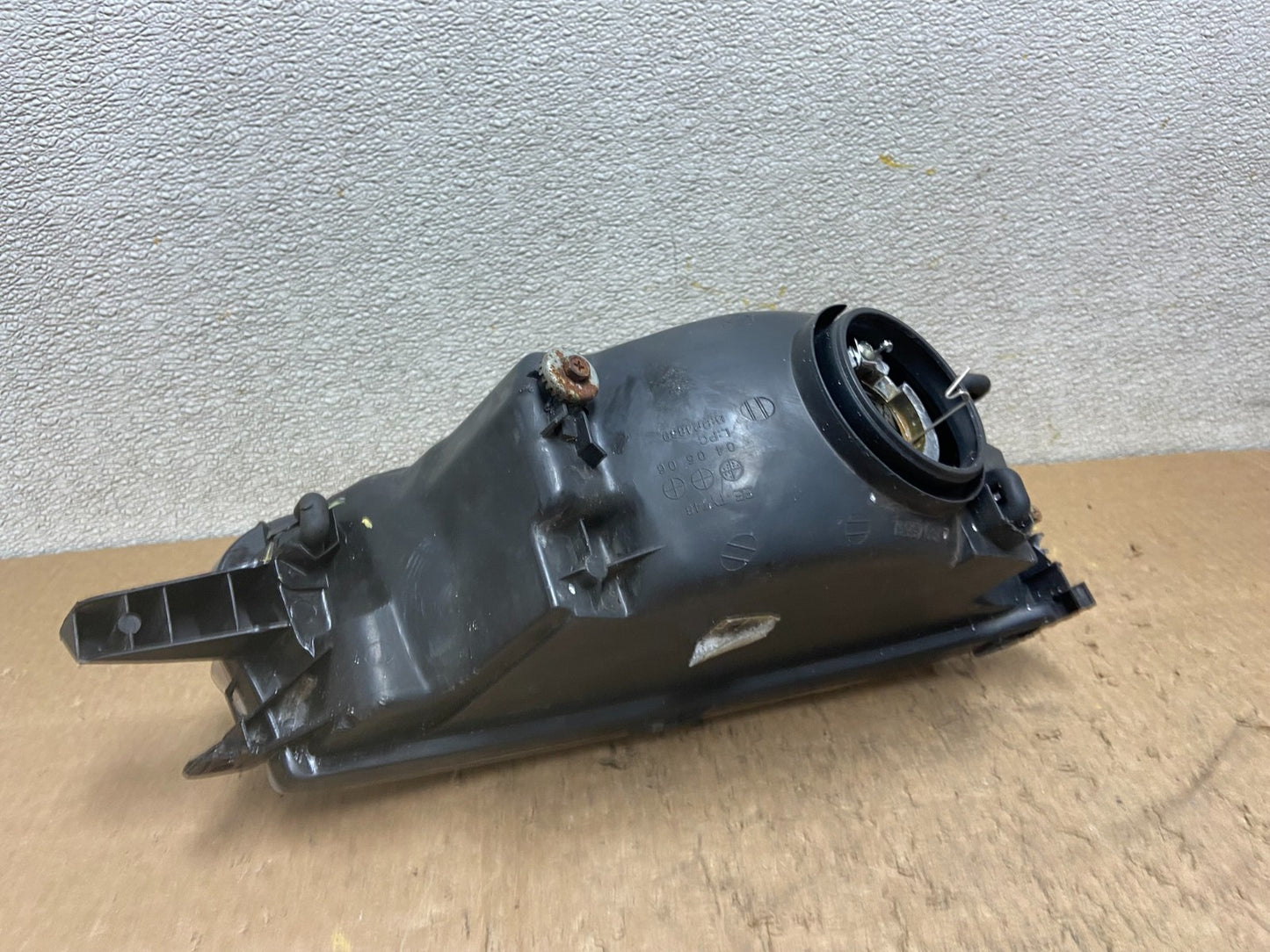1999-2001 Toyota Solara Left Driver LH Halogen Headlight Z1048 DW7