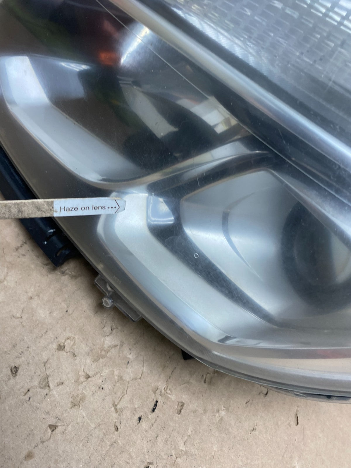 2016-2018 Chevrolet Equinox Left Driver LH Halogen Headlight AG6752 DW4