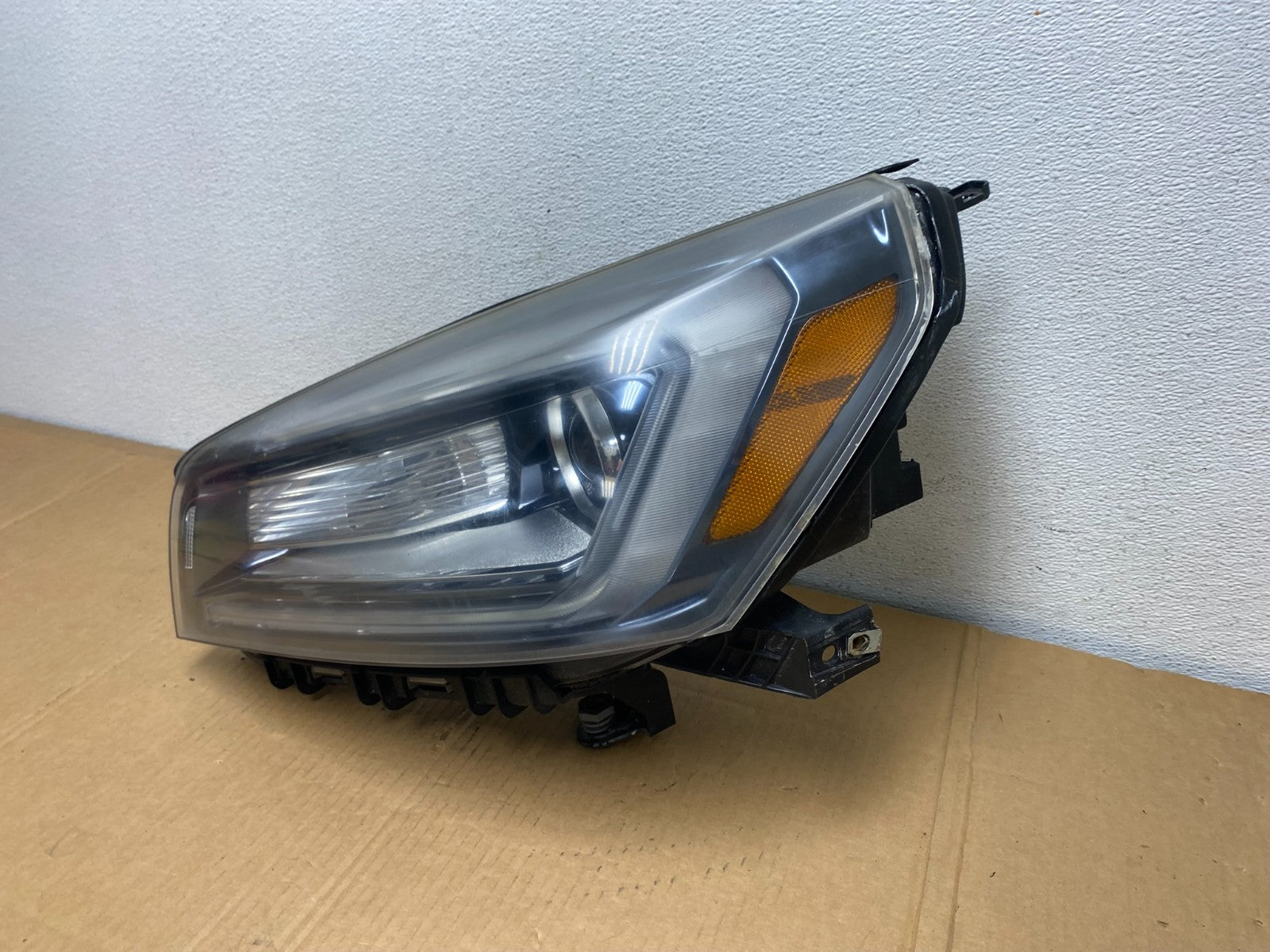 2013-2016 Gmc Acadia Left Driver LH Side Led Halogen Headlight AD0742 DW1