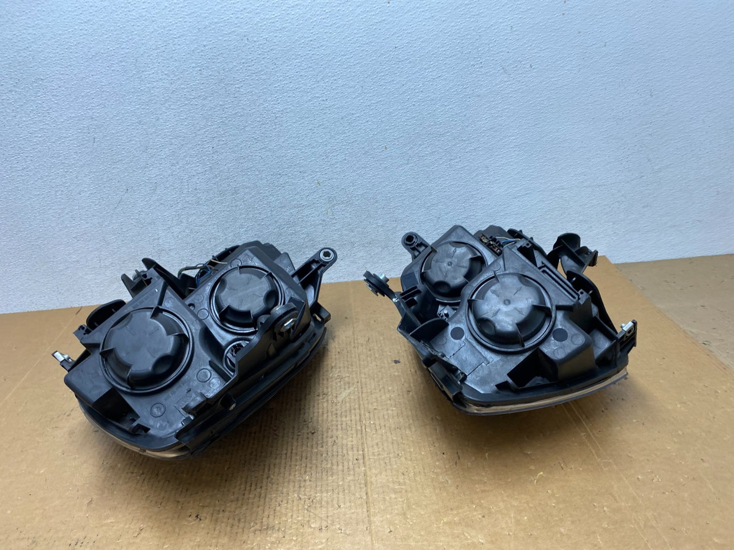 2007 to 2012 Gmc Acadia Halogen Headlights Left+Right Side AE2703 DW7