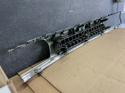 1996 to 1999 Nissan Pathfinder Front Upper Grill Grille OEM AA8841 DG6