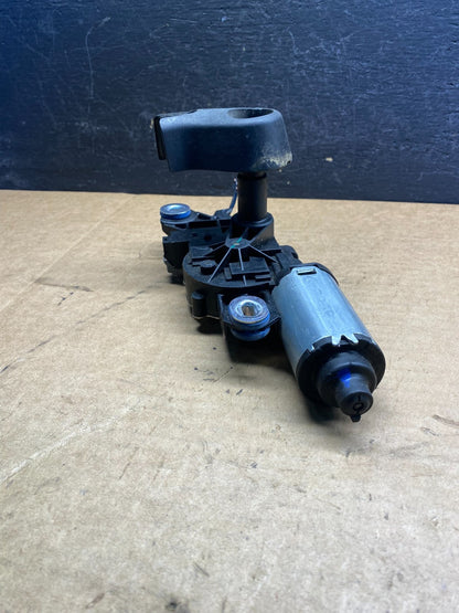 2008-2016 Volvo V70 XC60 XC70 Tailgate Back Door Rear Wiper Motor Wiper AD75282