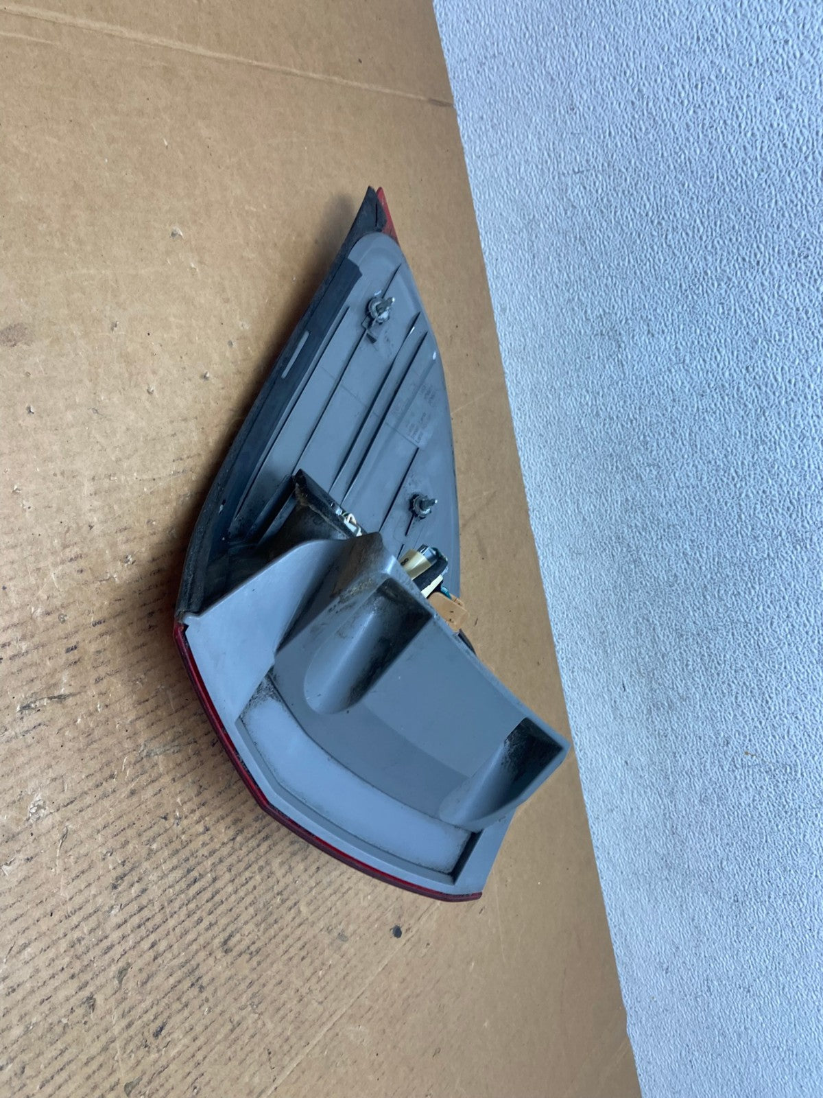 2006 to 2010 Toyota Sienna Left Driver LH Side Tail Light AE0390 LK5